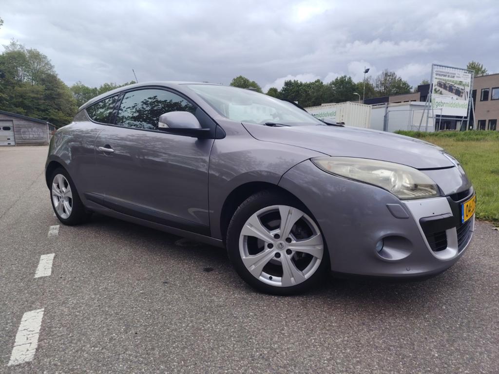 Renault Mégane 1.6 16V 81KW Coupe 2009 Grijs, Auto's, Renault, Particulier, Mégane, ABS, Airbags, Airconditioning, Alarm, Bi-Xenon koplampen