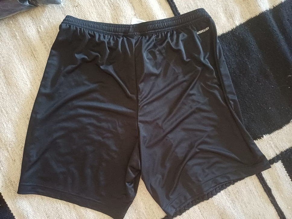 Adidas korte sportbroek Aeroready, zwart of wit, nieuw, Kleding | Heren, Sportkleding, Maat 52/54 (L), Zwart, Nieuw, Ophalen of Verzenden