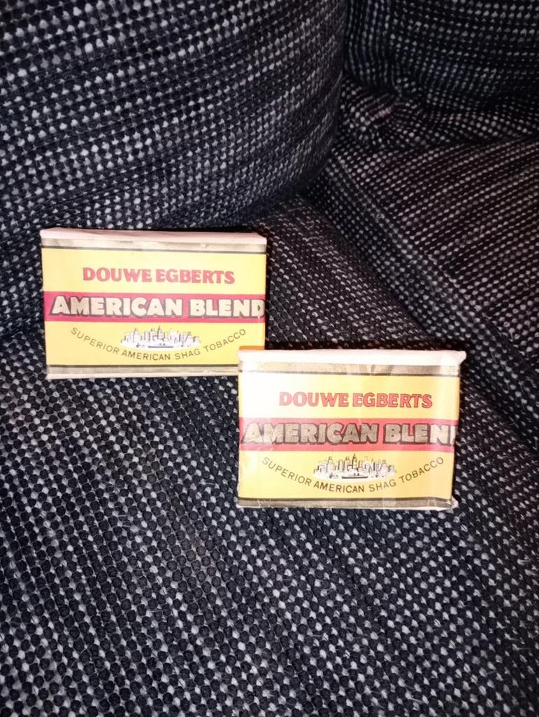 2 pakje Douwe Egberts American blend, Ophalen of Verzenden, Tabaksdoos of Verpakking