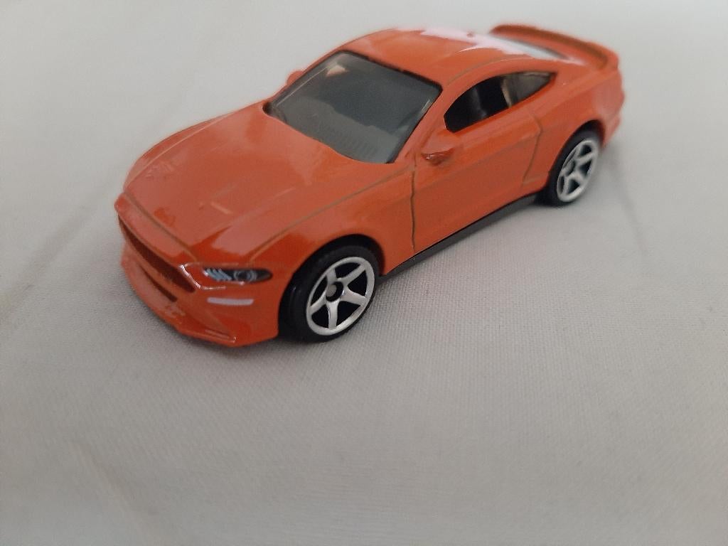 Matchbox Ford Mustang GT Coupé  oranje., Ophalen of Verzenden, Nieuw, Auto
