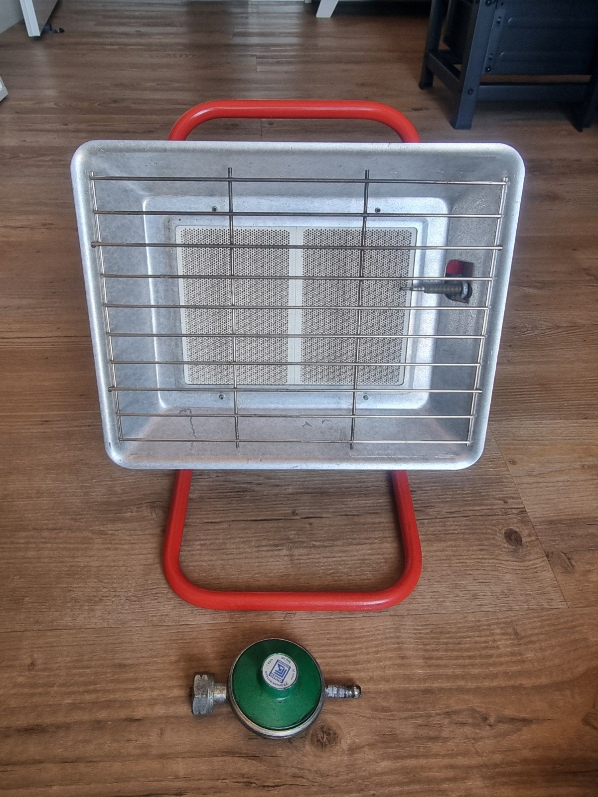 Straalkachel op vast statief, gas, Ophalen, Zo goed als nieuw, Gas, Vloer