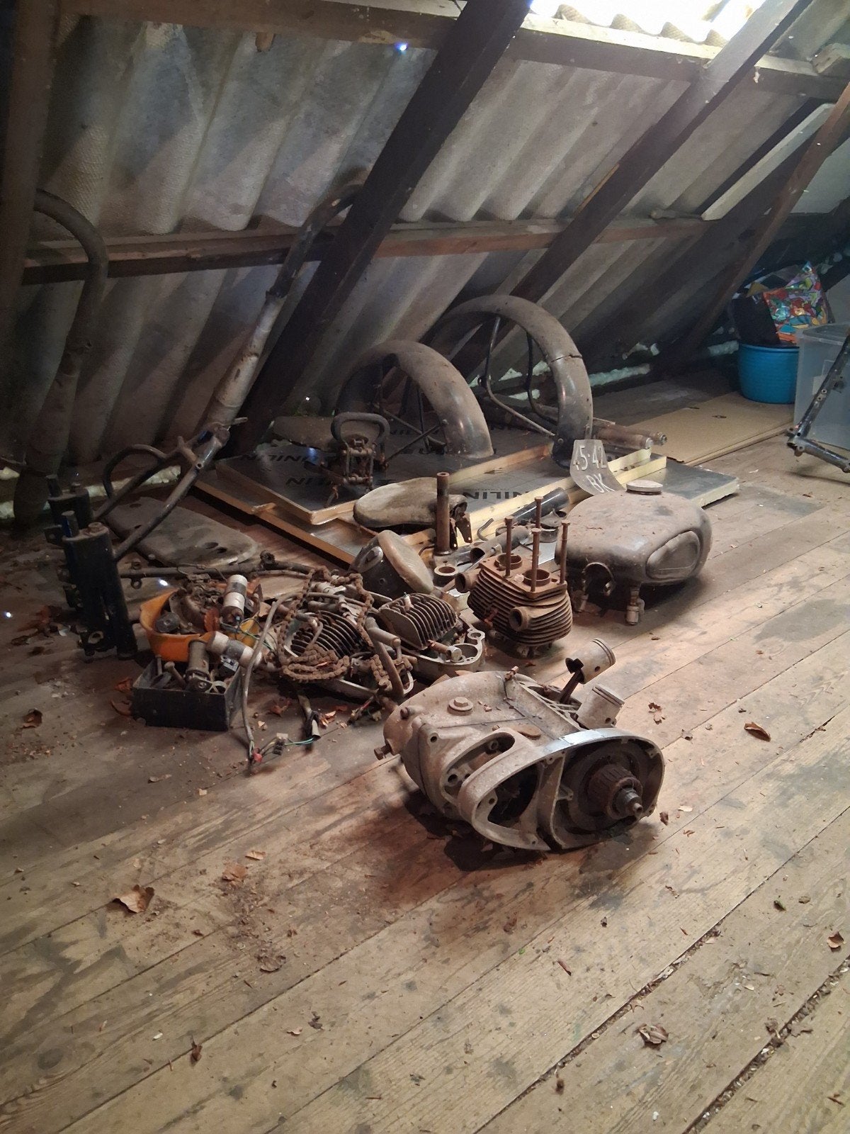 Bucker 250cc 2 cilinder JLO motorfiets onderdelen, Ophalen, Gebruikt