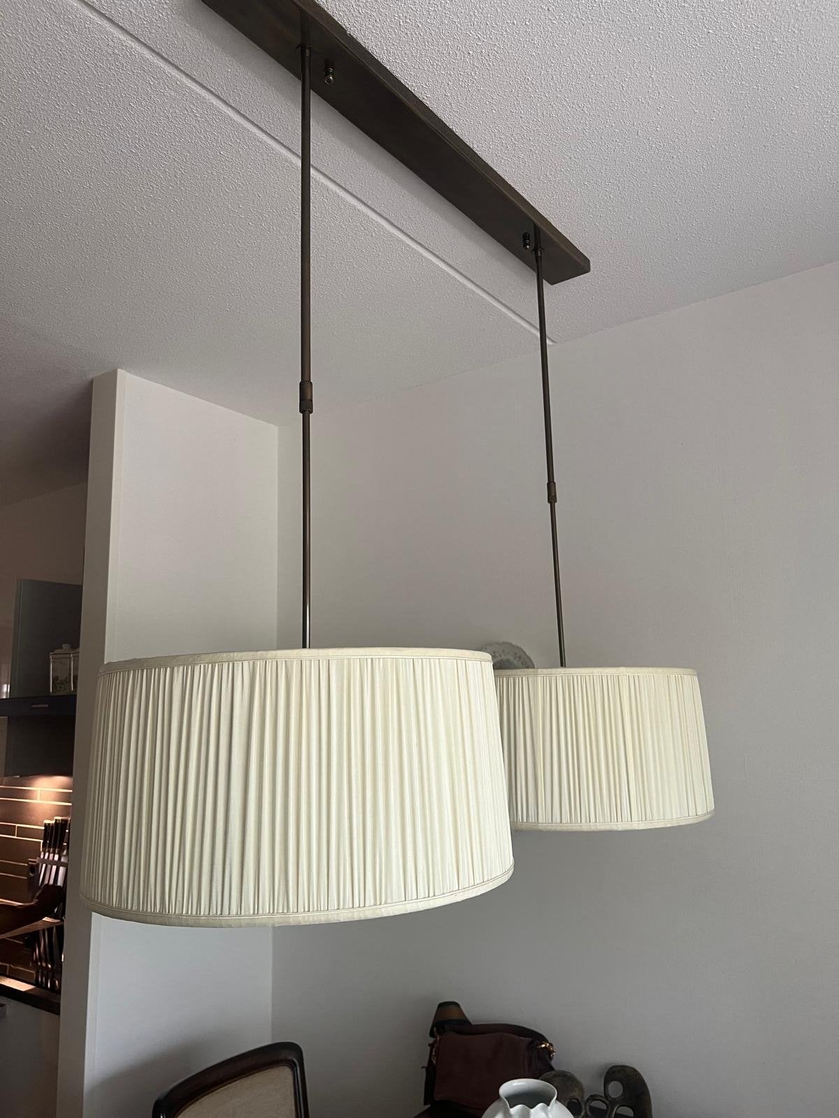 Bronzen hanglamp met 2 stoffen kappen, Ophalen, Zo goed als nieuw, Metaal