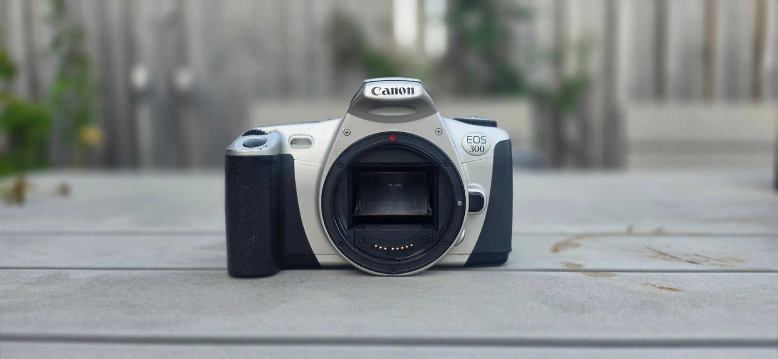 Canon EOS 300 Spiegelreflexcamera - Zilver/Zwart, Audio, Tv en Foto, Fotocamera's Analoog, Ophalen of Verzenden, Gebruikt, Spiegelreflex