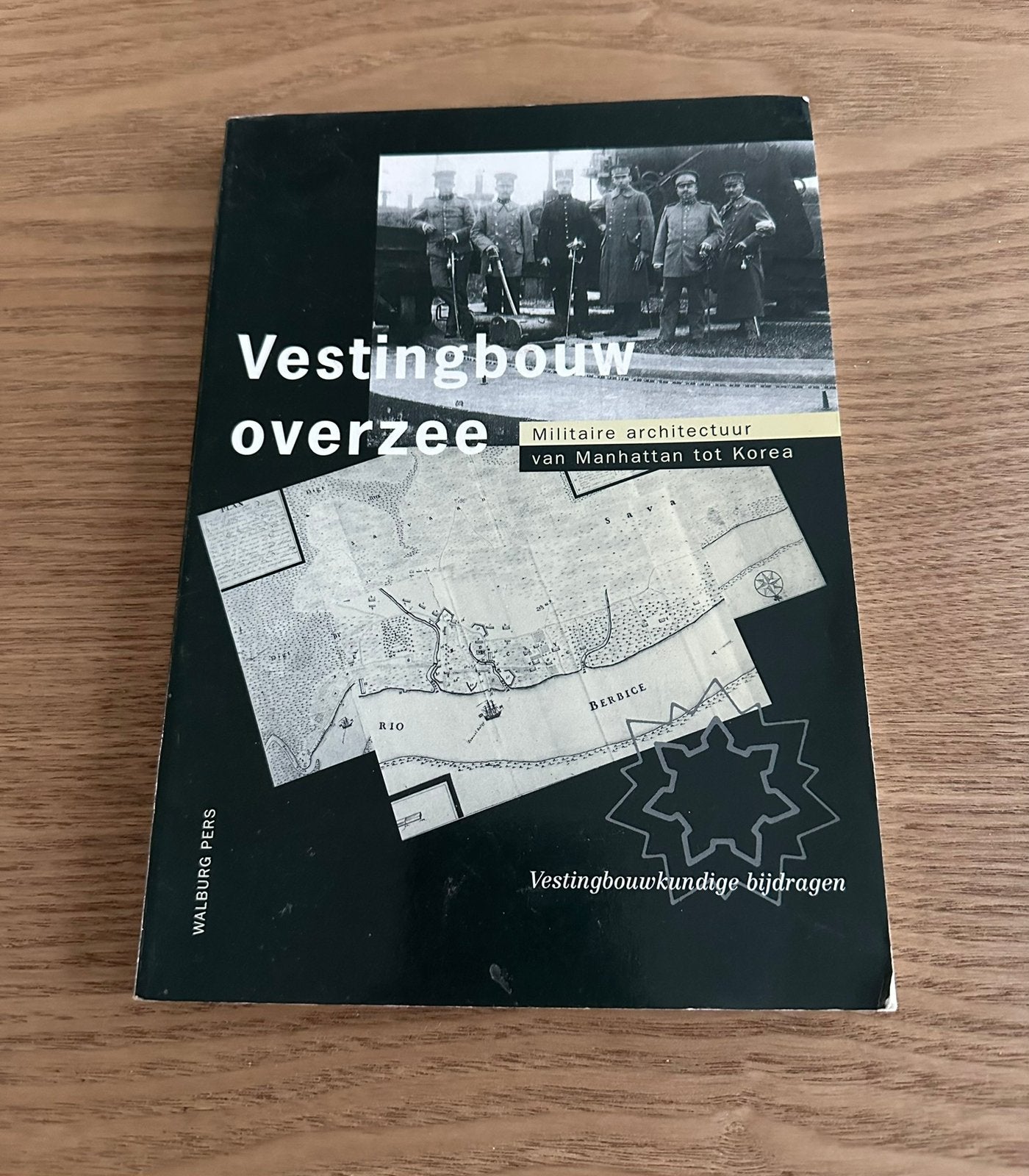 Vestingbouw overzee., Ophalen of Verzenden, Gelezen