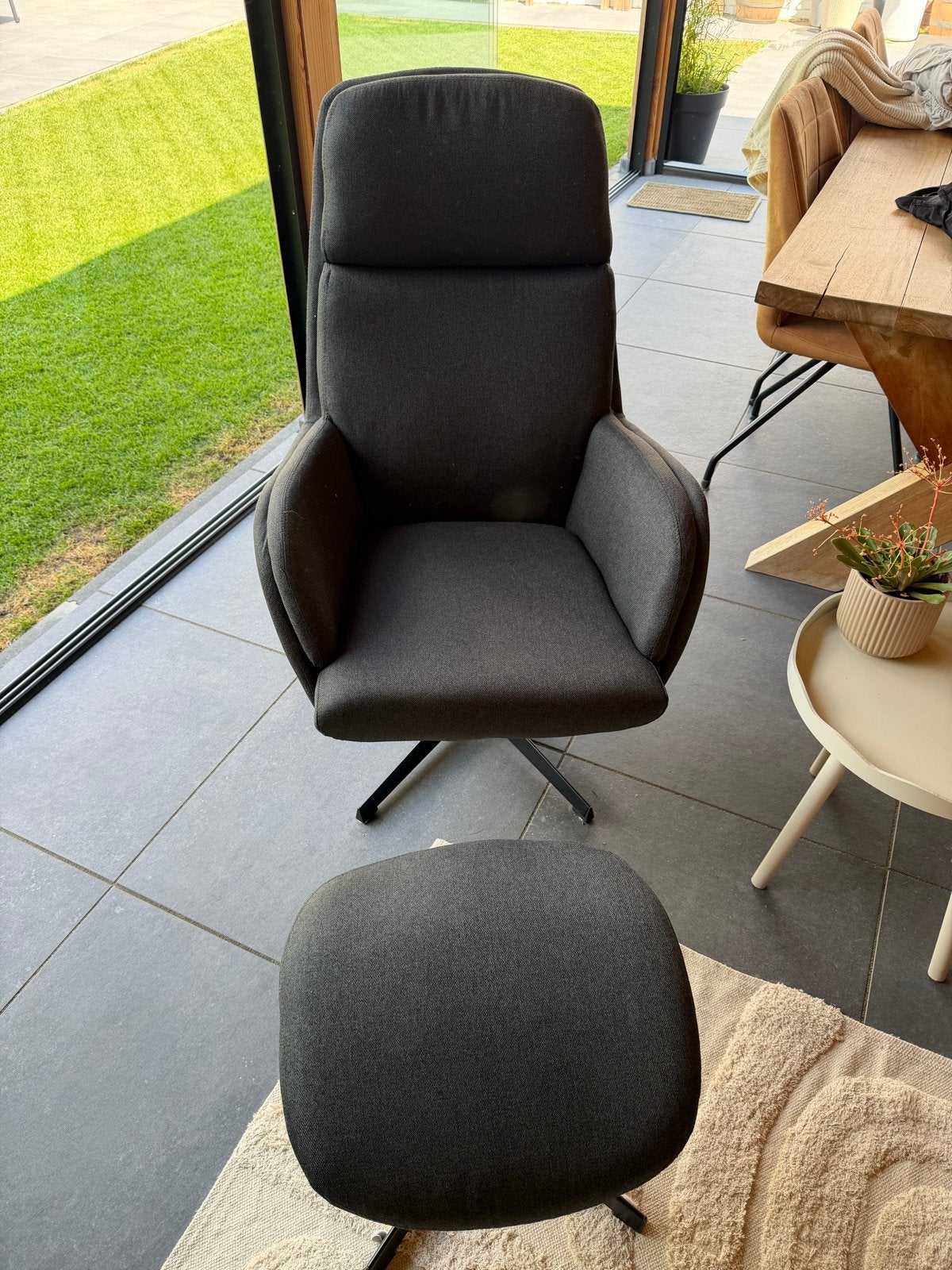 2x fauteuil met voetenbankje - Zo goed als nieuw, Huis en Inrichting, Fauteuils, Ophalen, 75 tot 100 cm, Zo goed als nieuw, Stof