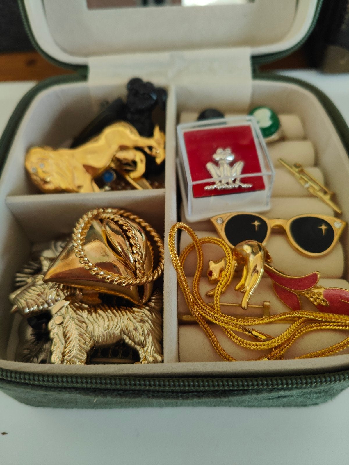 85.Diverse Broches en Sieraden Collectie, Verzenden, Overige materialen, Overige typen, Verguld