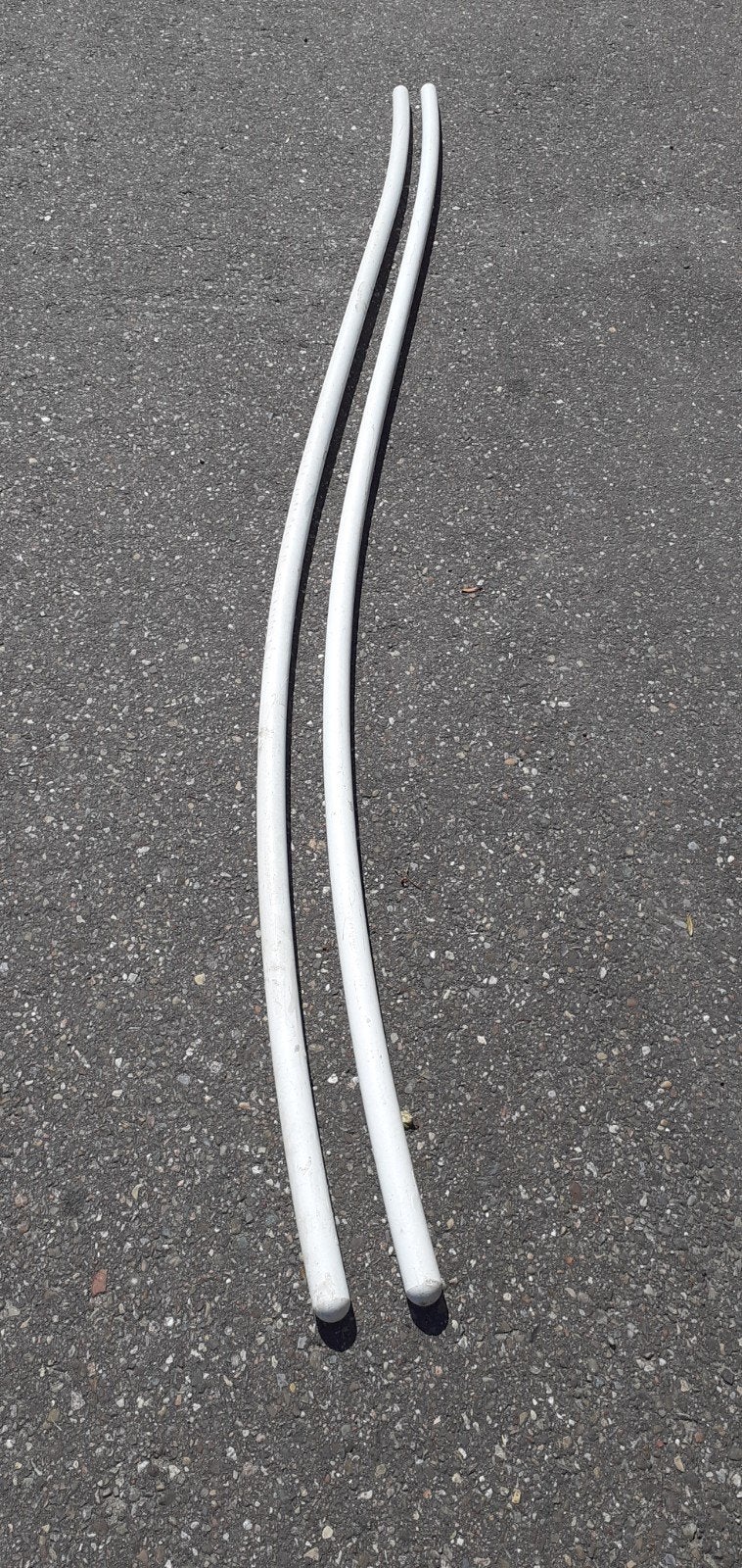 2 hardhouten trapleuningen  lengte 2.70 m1, Ophalen, Overige materialen, Plinten