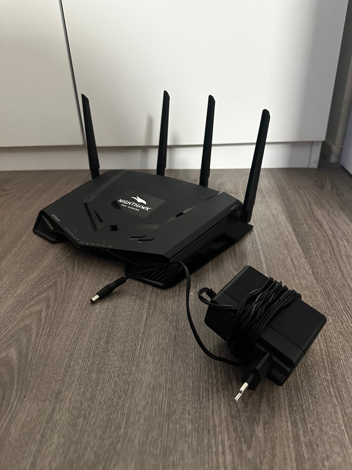 Netgear Nighthawk Pro Gaming XR500 Router – AC2600, Ophalen of Verzenden, Zo goed als nieuw, Router