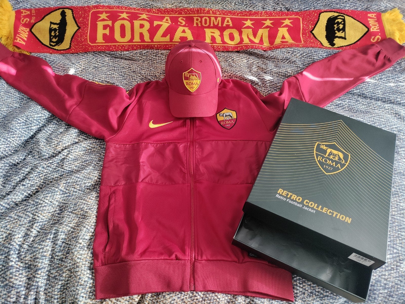AS Roma jack, cap, polo (maat S), Ophalen of Verzenden, Zo goed als nieuw, Buitenlandse clubs, Overige typen