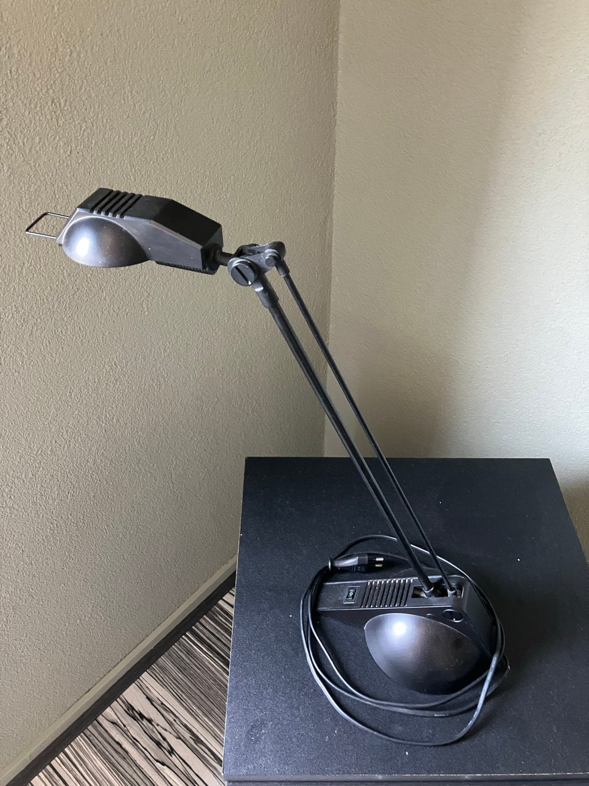 bureaulamp / hobbylamp met 2 lichtsterktes, Overige merken, Gebruikt, Zwart, Modern