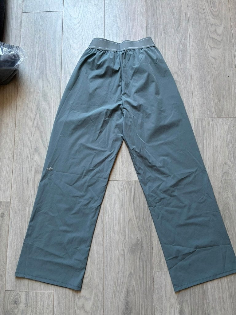 Alo Yoga Broek Grijs, Alo Yoga, Nieuw, Ophalen of Verzenden, Maat 36 (S)