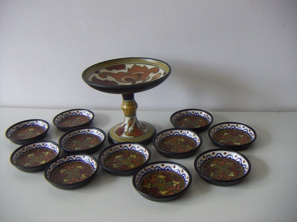 Zuid Holland Gouda plateel keramiek tazza met schaaltjes., Ophalen of Verzenden