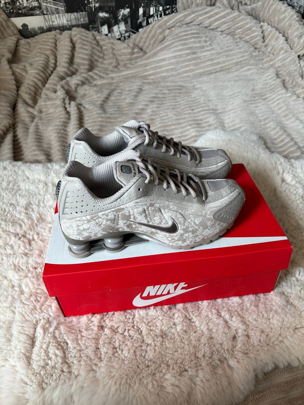 Nike Shox R4 sneakers - Grijs - Maat 38, Kleding | Dames, Schoenen, Nieuw, Ophalen of Verzenden, Sneakers of Gympen, Grijs