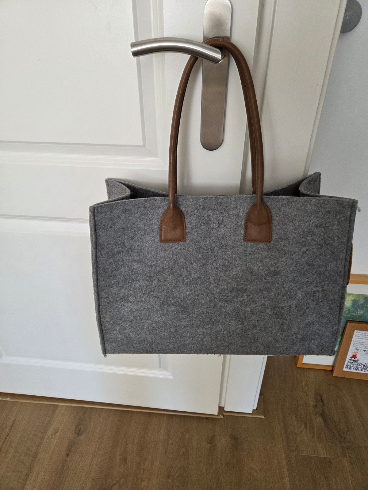 Grijze vilten boodschappentas met bruine hengsels, Ophalen of Verzenden, Grijs, Shopper