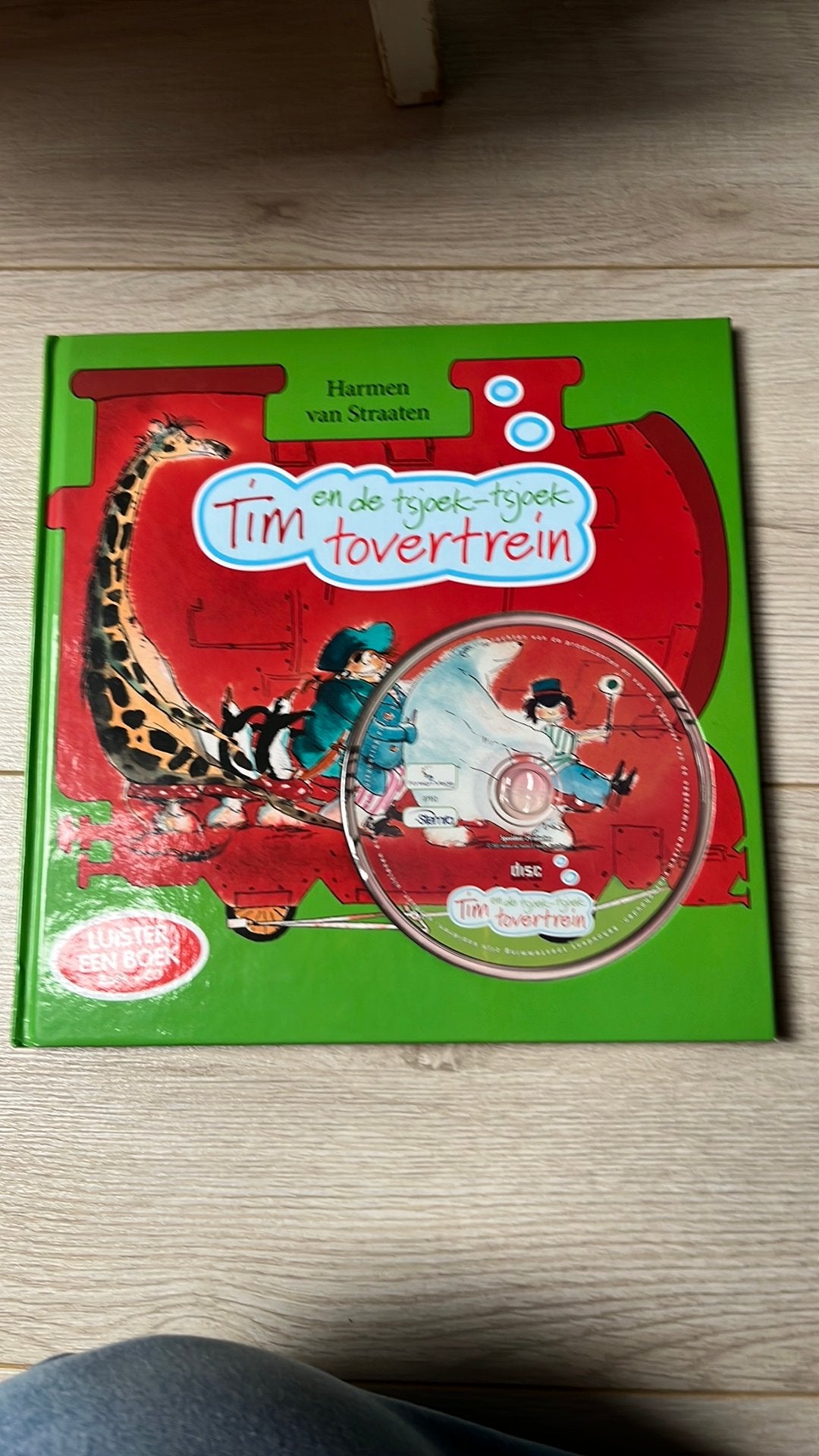 Tim en de tsjoek-tsjoek tovertrein, Ophalen of Verzenden, Zo goed als nieuw, 3 tot 4 jaar