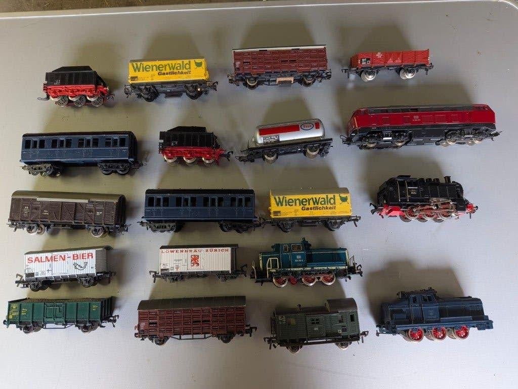 H0 modeltreinpartij  Märklin Fleischmann locomotieven, rails, Overige merken, Gelijkstroom of Wisselstroom, Ophalen of Verzenden