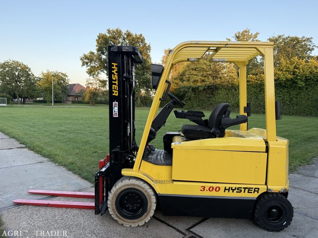 Hyster 3000KG elektrisch triplo 4.6M freelift sideshift, Zakelijke goederen, Machines en Bouw | Heftrucks en Intern transport