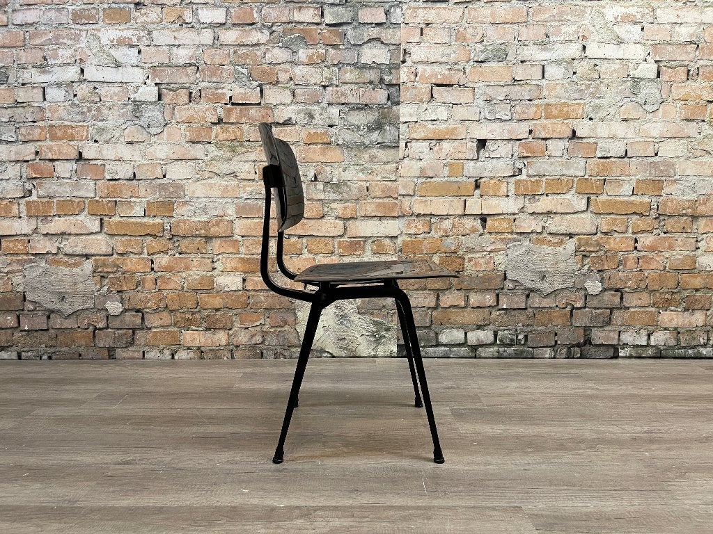 Ahrend Revolt zwart bij TheReSales, Ophalen, Kunststof, Zwart, Design