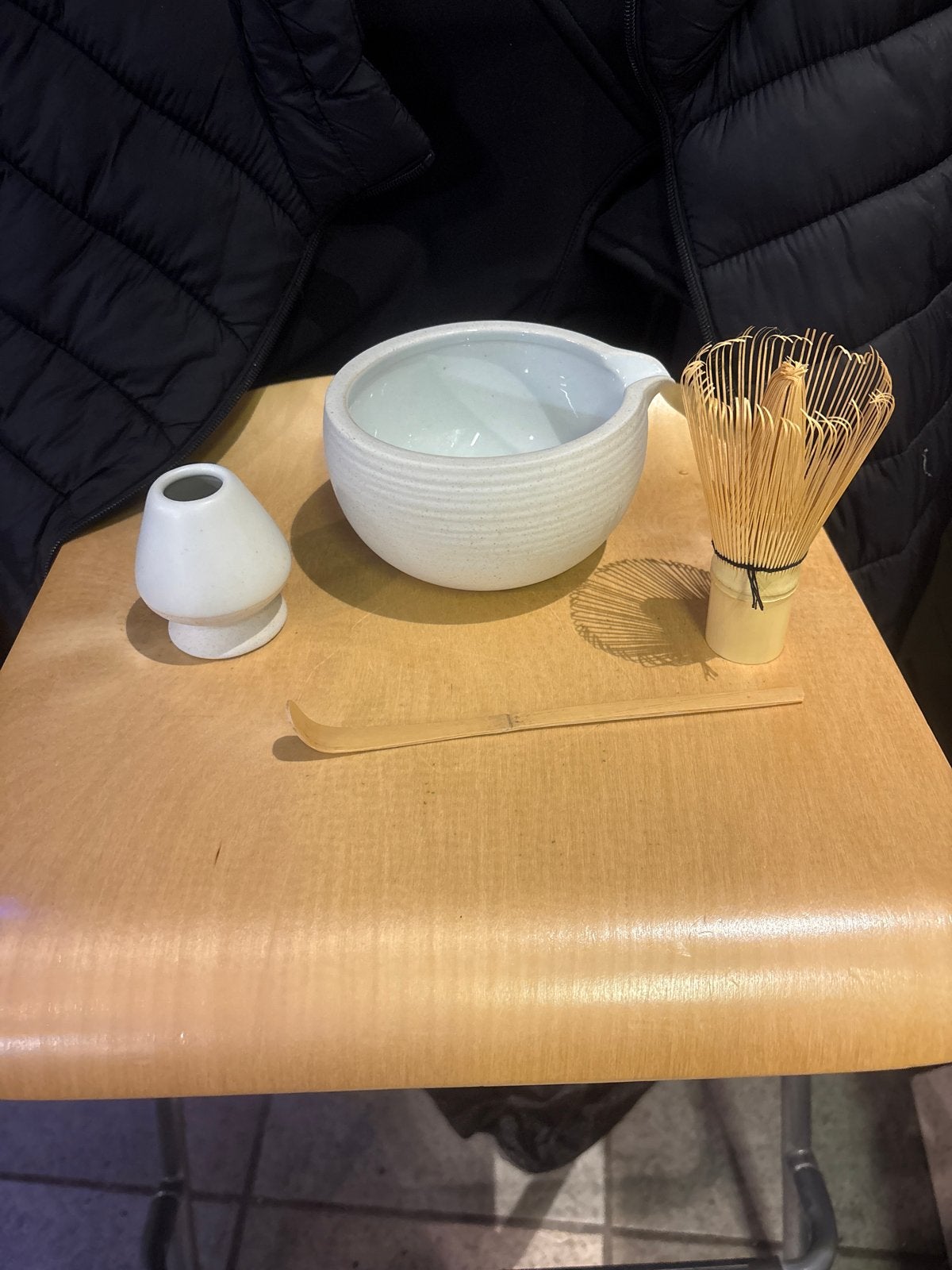 Matcha set: kom, klopper, lepel en klopperhouder, Overige typen, Ophalen of Verzenden, Zo goed als nieuw, Steen/keramiek
