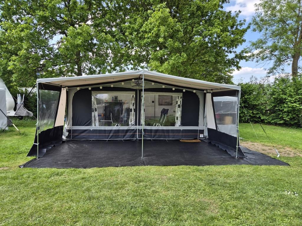 Burstner Ventana 455 TS - Complete caravan., Omvormbare zithoek, Rondzit, Particulier, Bürstner