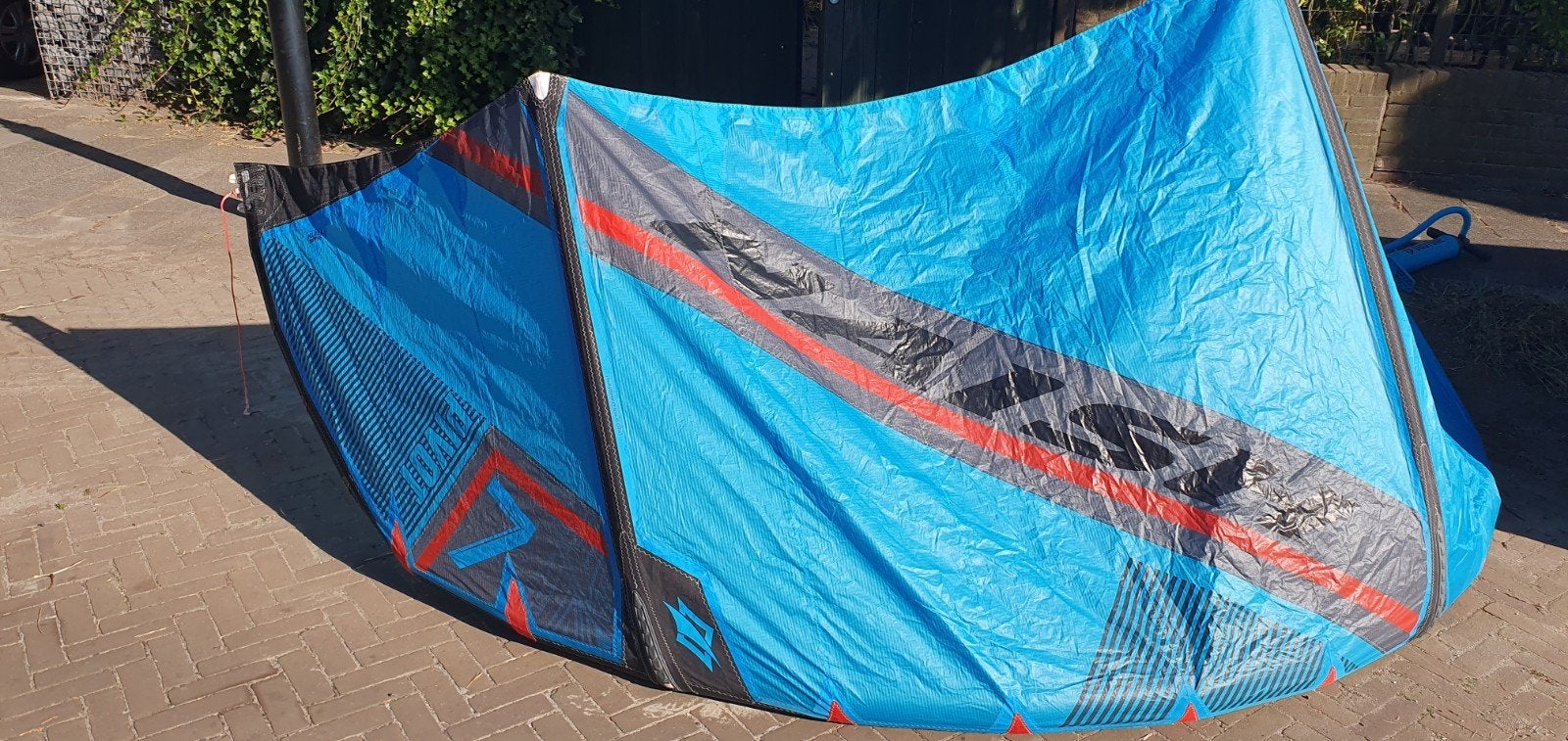 Naish Pivot 7m² Kitesurf Kite - Zo goed als nieuw, Geen board, Ophalen of Verzenden, Zo goed als nieuw