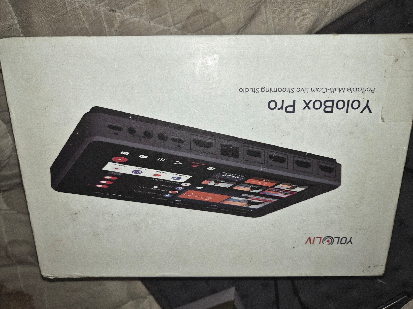 YoloBox Pro - Draagbare Multi-Cam Live Streaming Studio, Ophalen of Verzenden, Zo goed als nieuw, Video