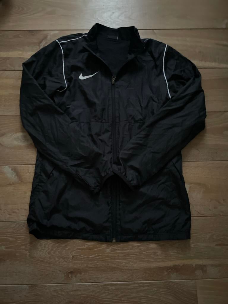 Officieel NAC Regenjas Nike Maat S, Ophalen, Gedragen, Maat 46 (S) of kleiner