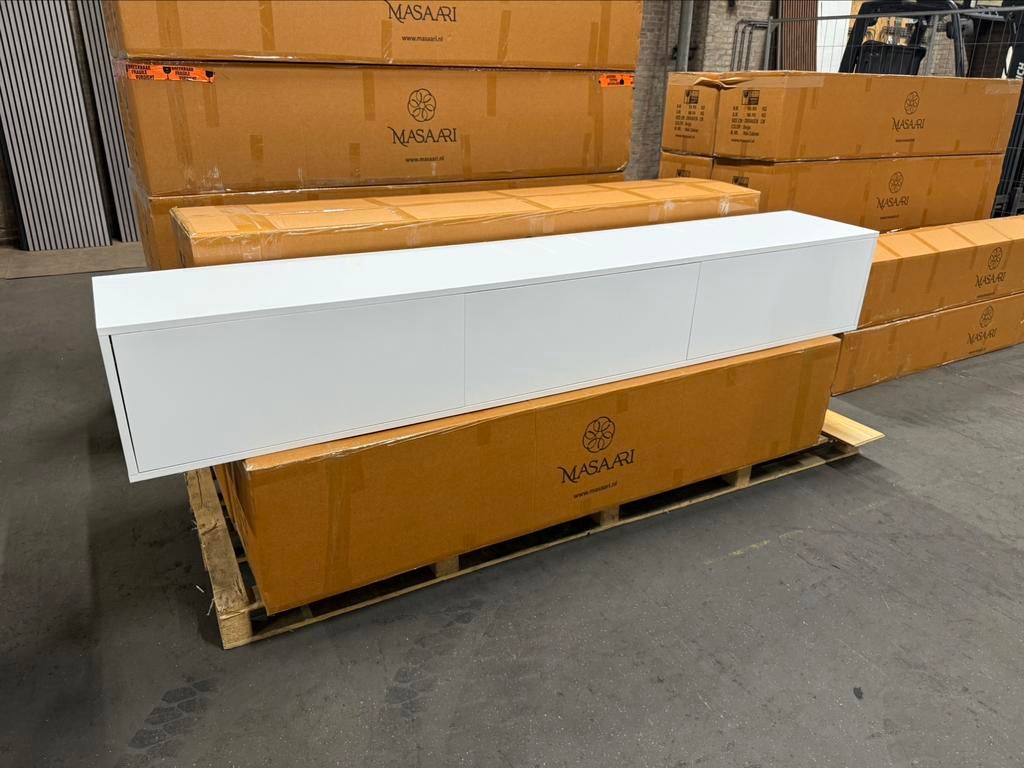 Zwevend TV meubel, Nieuw, Ophalen of Verzenden, 200 cm of meer, Minder dan 100 cm