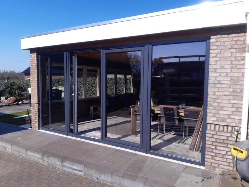 4-delige schuifpuien / kunststof /antraciet/ 6000 x 2400, Doe-het-zelf en Verbouw, Kozijnen en Schuifpuien, Ophalen, Kunststof