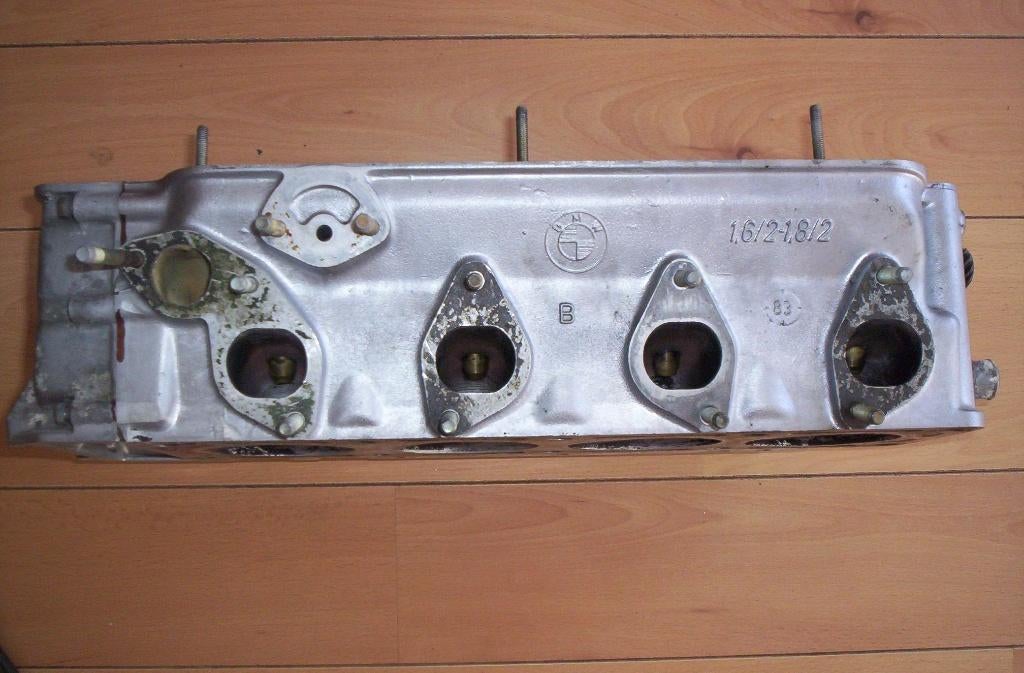 BMW e30 Alu Cilinderkop 1.6/1.8 met kleppen, Auto-onderdelen, Motor en Toebehoren, Ophalen, BMW