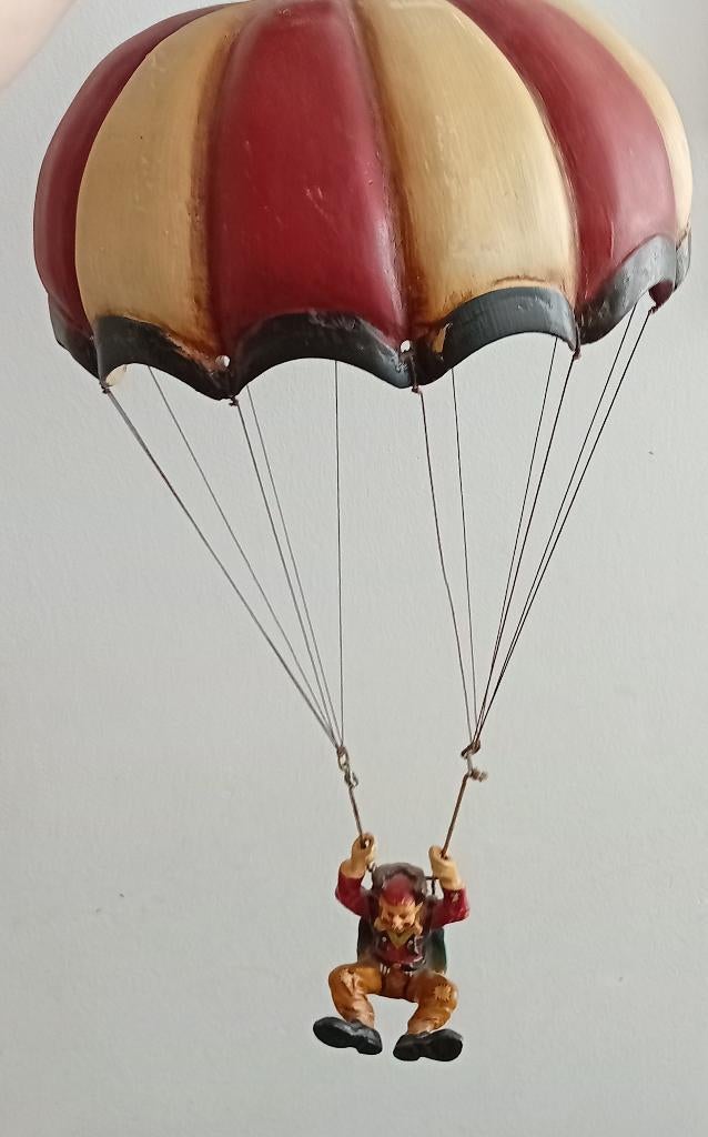 handbeschilderde parachute drijvende clown, Verzenden