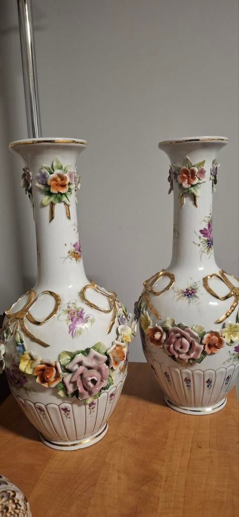 IRIS Cluj Napoca porseleinen vazen 2 stuks, Ophalen of Verzenden