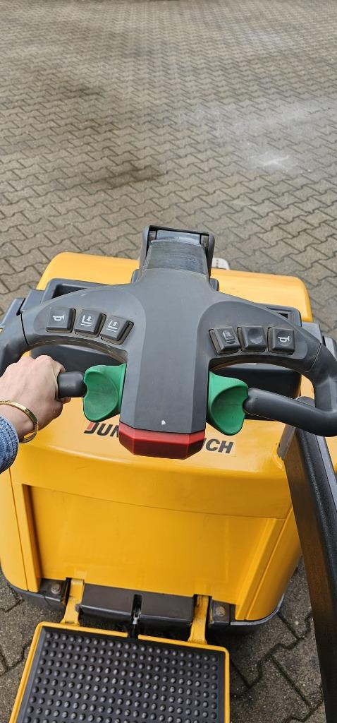 2005-Jungheinrich ERE elektrische pompwagen-2000 kg-accu2021, Doe-het-zelf en Verbouw, Palletwagens en Pompwagens, Ophalen, Gebruikt