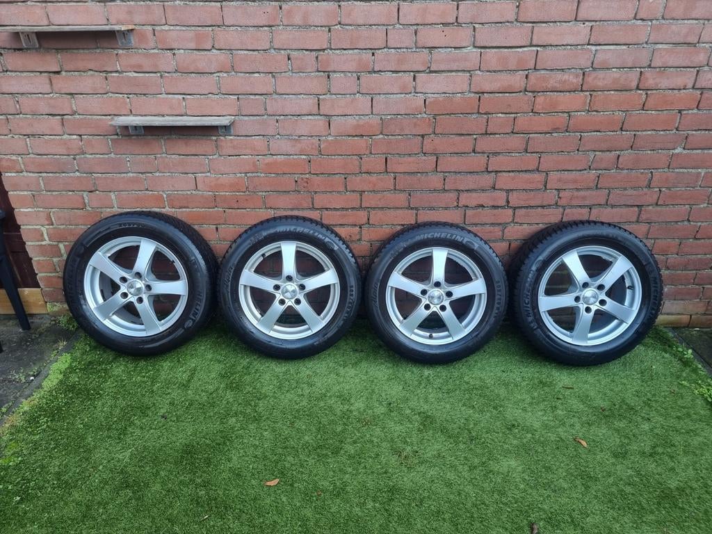 Lichtmetalen Velgen - 16 inch Steek: 5x115, Ophalen, 16 inch, Band(en), 205 mm