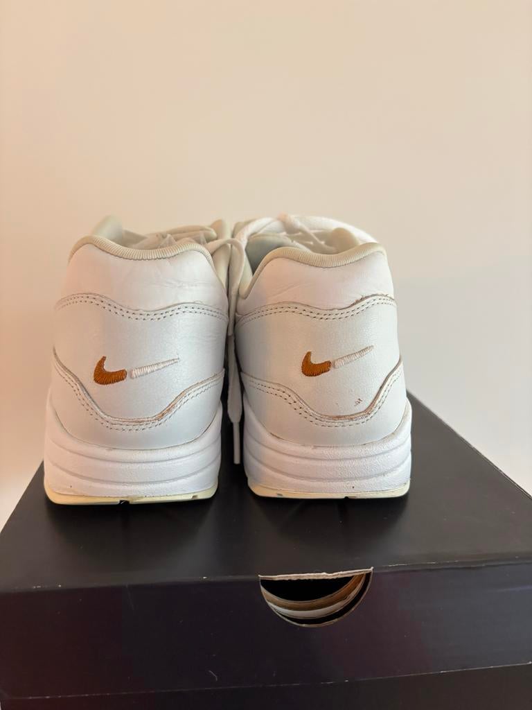 Nike Air Max 1 Yours WMNS 'His & Hers' DC9204-100, Ophalen of Verzenden, Gedragen, Wit, Sneakers of Gympen