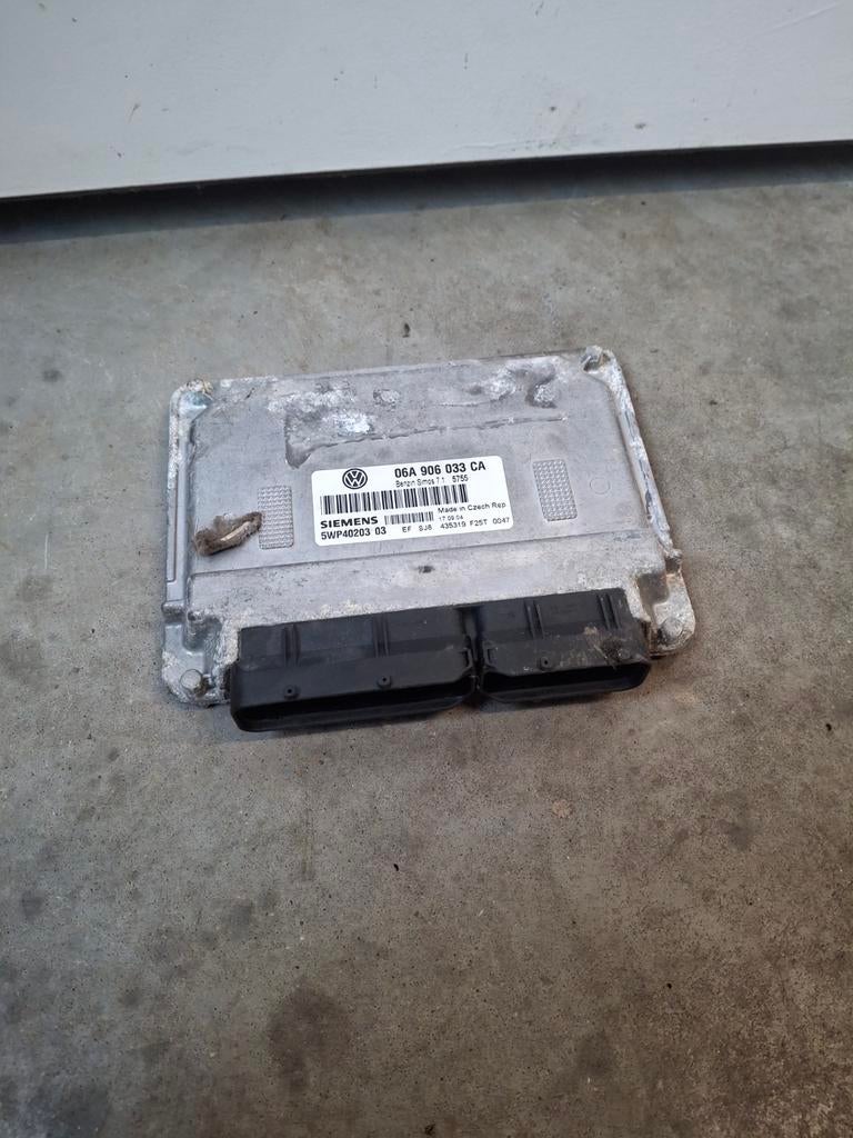 Ecu/module van golf 5 uit 2004 06A 906 033 CA, Auto-onderdelen, Ophalen of Verzenden, Gebruikt, Volkswagen