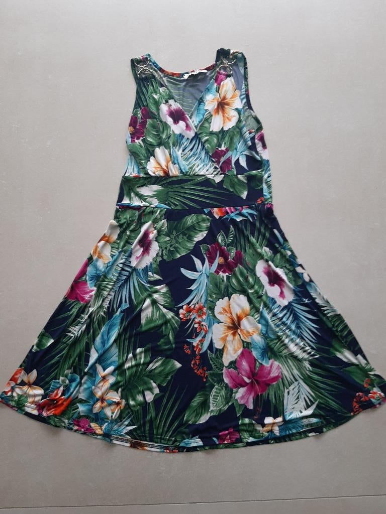 Morgan damesjurk met bloemen maat 40, Kleding | Dames, Jurken, Maat 38/40 (M), Overige kleuren, Zo goed als nieuw, Knielengte