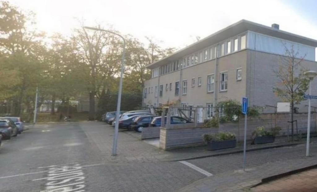 RUIME KAMER BESCHIKBAAR VOOR EEN DAME/VROUW, Minder dan 20 m², Den Haag