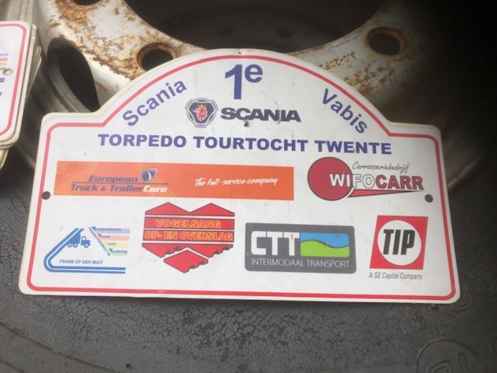 Rally schilden van 8 jaar scania torpedo tourtocht, Verzenden, Gebruikt, Overige merken, Overige Auto-onderdelen