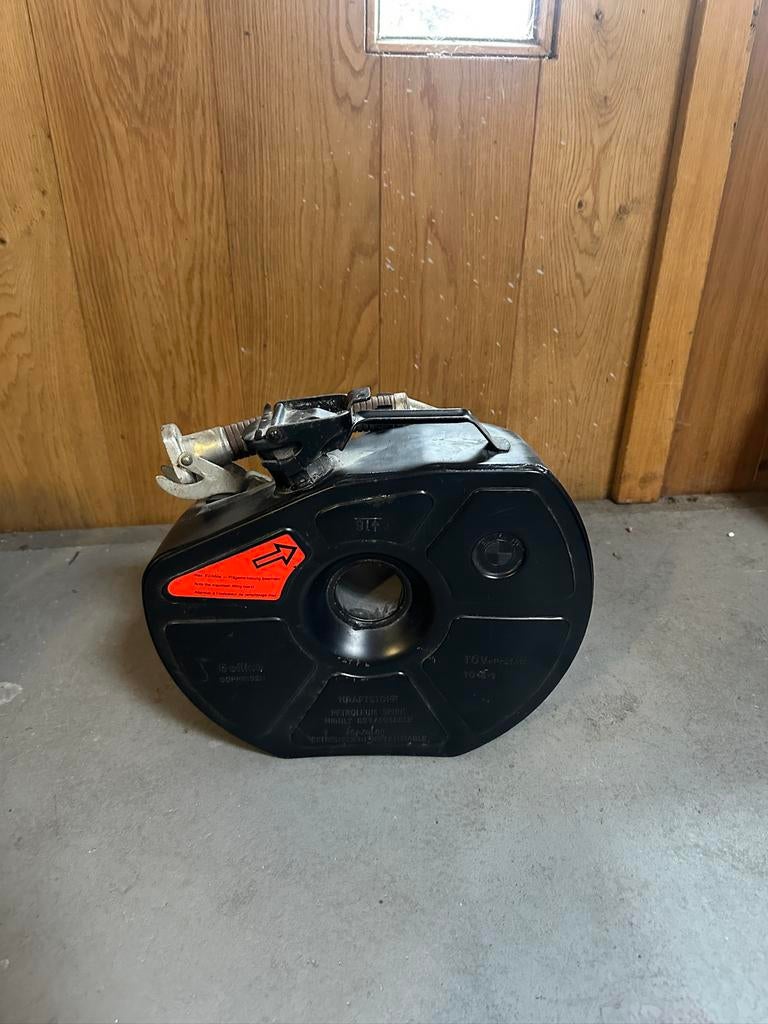 Bmw e30 e28 e10 e36 Bellino reservetank Reserve jerrycan 9L, Ophalen, Gebruikt, BMW