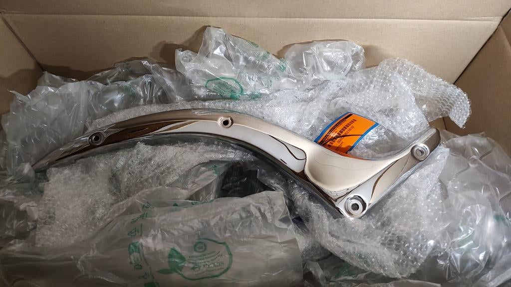 Suzuki Intruder M800/C800 Achterbrug Beugels, Ophalen of Verzenden, Gebruikt