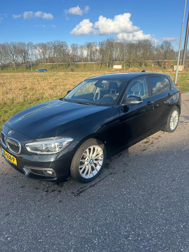BMW 1-Serie 2.0 118D 5DR AUT 2018 Zwart, Auto's, BMW, Particulier, 1-Serie, Diesel, E, Hatchback, Automaat, Geïmporteerd, Zwart