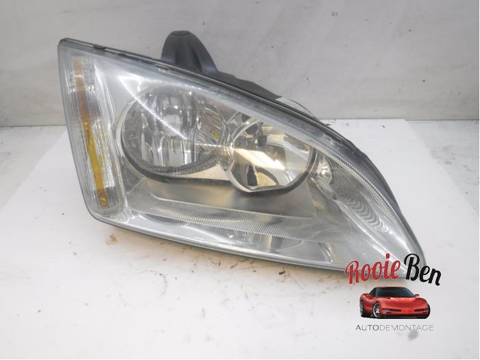 Koplamp rechts van een Ford Focus, Auto-onderdelen, Gebruikt, -, -, Ophalen of Verzenden