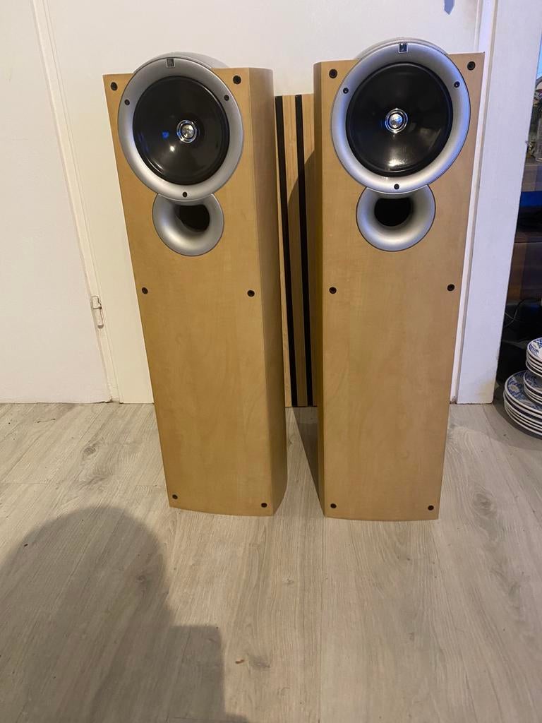 Kef Q3 luidspreker set, Audio, Tv en Foto, Luidsprekers, Zo goed als nieuw, 120 watt of meer, Front, Rear of Stereo speakers, Ophalen