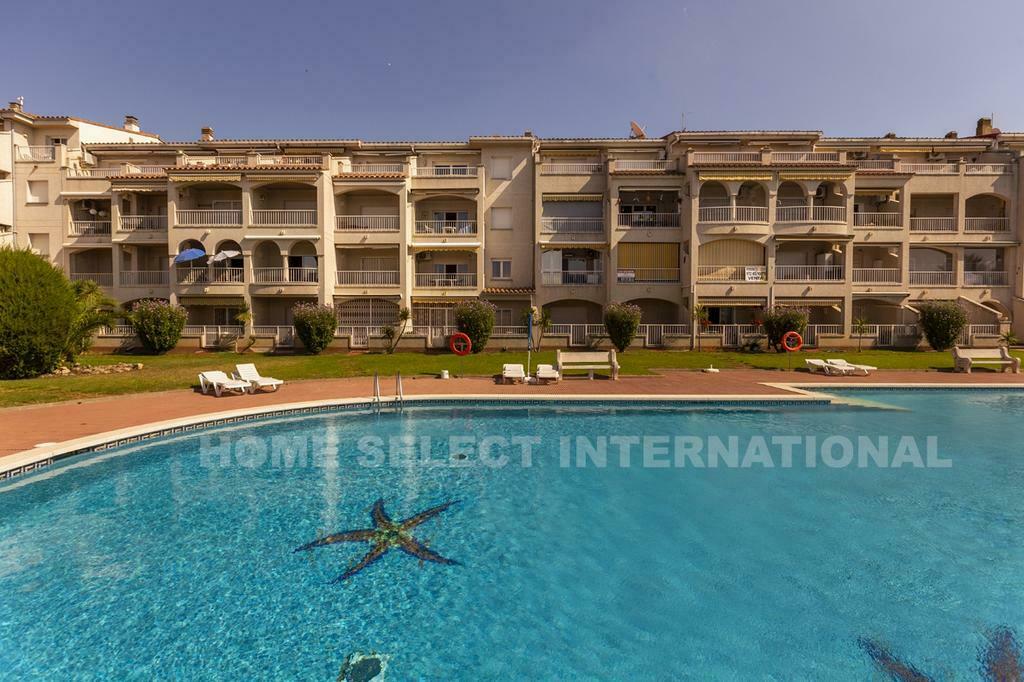 Costa  Brava 3 K appt ook Pinksteren tm 4 juli  drie nachten, 5 personen, 2 slaapkamers, Aan zee, Costa Brava