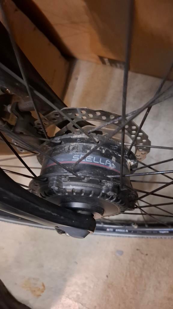 Voorwiel met motor voor stella elektrische fietsen, Fietsen en Brommers, Elektrische fietsen, Ophalen of Verzenden, Zo goed als nieuw