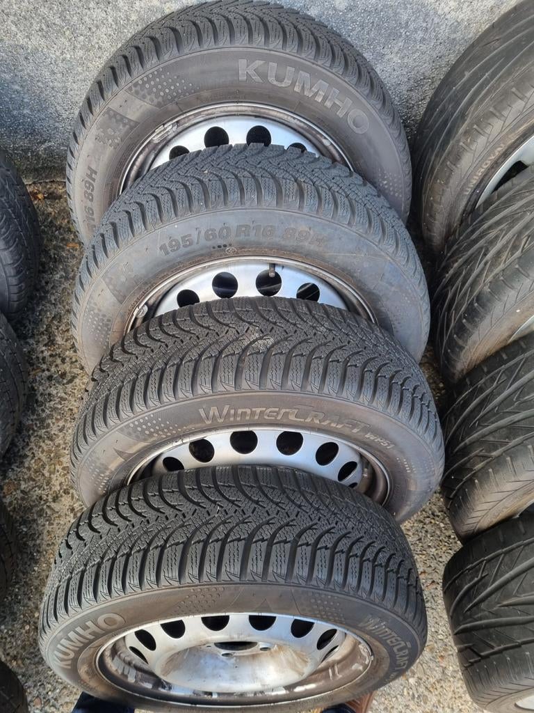 Mini velgen met zeer nette winterbanden steek 120, Auto-onderdelen, Banden en Velgen, 16 inch, Banden en Velgen, 195 mm, Winterbanden