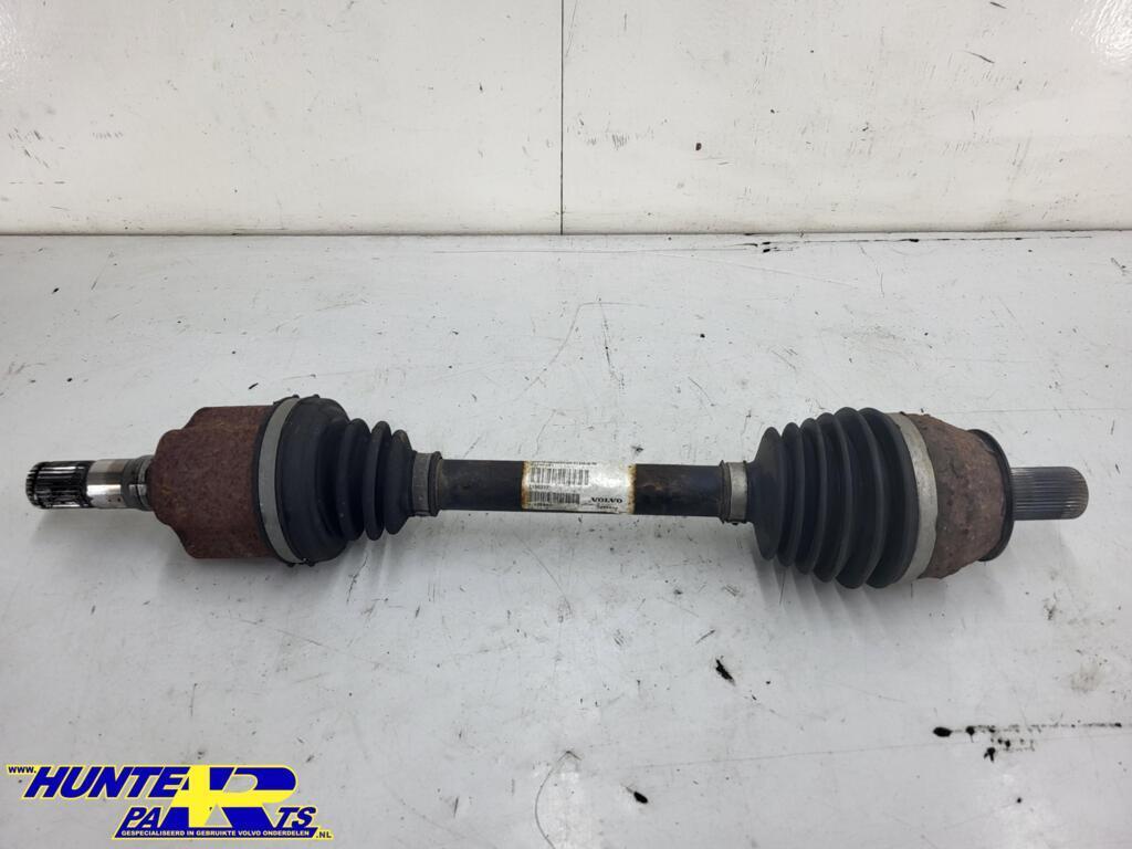 Aandrijfas LV Volvo V70 III 1.6 T4  ('07-'17) 31367541, Gebruikt, Ophalen of Verzenden, Volvo, Volvo