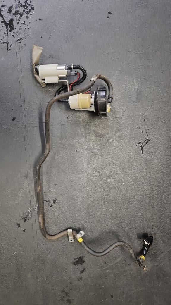 Brandstofpomp met leiding piaggio mp3 400 / 500, Piaggio, ., Overige typen, Ophalen of Verzenden